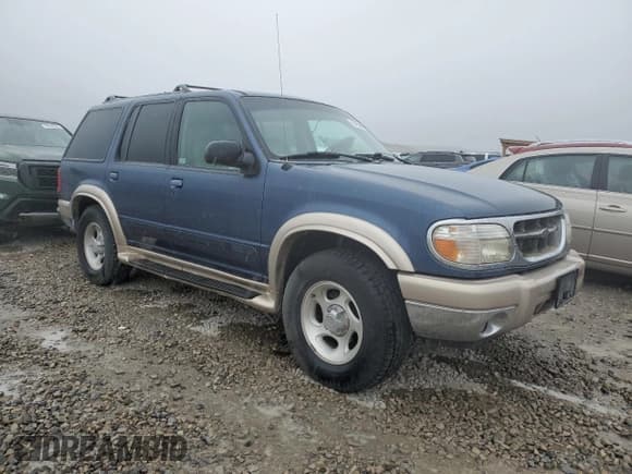 ✅ 2000 Ford Explorer Eddie Bauer • VIN: 1FMZU74E3YZA26797 • Lot: 53163865. Wystawiony na Copart z przebiegiem 297 314 mil. Bezpłatny archiwum sprzedaży aukcyjnych z USA i szczegółowy raport historii pojazdu na DreamBid. Zdjęcie 4.