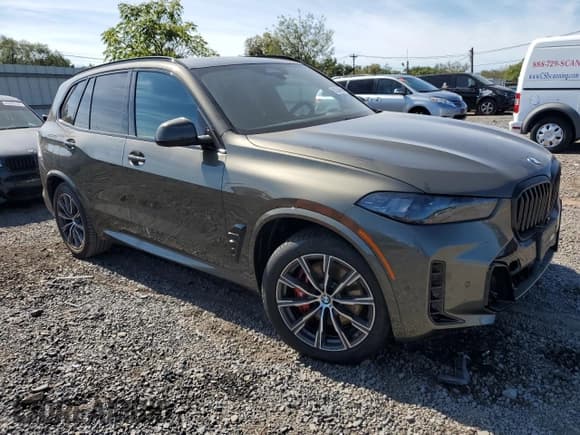 ✅ 2025 BMW X5 xDrive40i • VIN: 5UX23EU04S9006582 • Lot: 82244645. Listed on Copart with 3,447 mi. Free auction sales archive from the USA and detailed vehicle history report at DreamBid. Image 4.