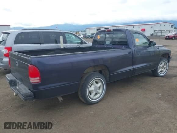 1998 Dodge Dakota z VIN 1B7FL26P1WS634271, wystawiony jako IAAI lot #42277189 z przebiegiem 146 985 mil mil oraz . Historia ofert i sprzedaży dostępna na DreamBid. Obrazek 4.