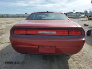 ✅ 2010 Dodge Challenger SE • VIN: 2B3CJ4DV9AH289353 • Лот: 81883665. Опубликован ранее на Copart с пробегом 104 505 миль. Бесплатный доступ к архиву аукционных продаж из США и подробный отчёт об истории автомобиля на DreamBid. Изображение 6.