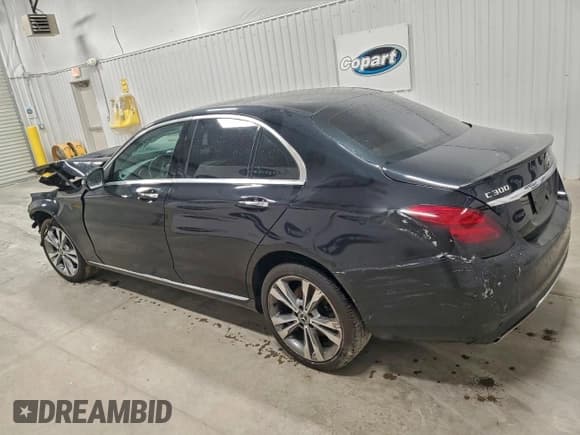 ✅ 2017 Mercedes-Benz C 300 • VIN: 55SWF4KB5HU213164 • Lot: 94115035. Listed on Copart with 63,837 mi. Free auction sales archive from the USA and detailed vehicle history report at DreamBid. Image 2.