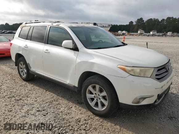 ✅ 2013 Toyota Highlander Plus • VIN: 5TDZK3EHXDS122126 • Лот: 84053545. Опубликован ранее на Copart с пробегом 421 000 миль. Бесплатный доступ к архиву аукционных продаж из США и подробный отчёт об истории автомобиля на DreamBid. Изображение 4.