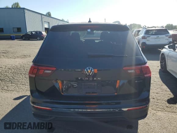 ✅ 2022 Volkswagen Tiguan S • VIN: 3VV0B7AX9NM054563 • Lot: 65988455. Wystawiony na Copart z przebiegiem 97 281 mil. Bezpłatny archiwum sprzedaży aukcyjnych z USA i szczegółowy raport historii pojazdu na DreamBid. Zdjęcie 6.