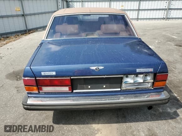 ✅ 1989 Bentley Mulsanne • VIN: SCBZS02B3KCX25578 • Lot: 66986435. Wystawiony na Copart z przebiegiem 117 772 mil. Bezpłatny archiwum sprzedaży aukcyjnych z USA i szczegółowy raport historii pojazdu na DreamBid. Zdjęcie 6.