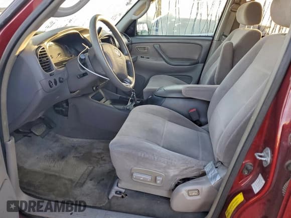 ✅ 2004 Toyota Sequoia SR5 • VIN: 5TDZT34A34S207827 • Лот: 94361485. Опубликован ранее на Copart с пробегом 188 199 миль. Бесплатный доступ к архиву аукционных продаж из США и подробный отчёт об истории автомобиля на DreamBid. Изображение 7.