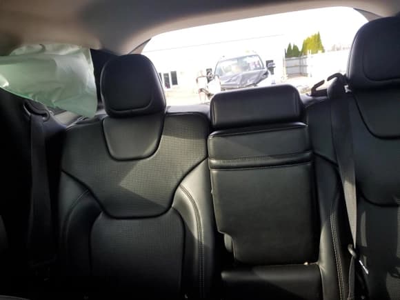 ✅ 2019 Jeep Cherokee Limited • VIN: 1C4PJMDN3KD168882 • Lot: 91855025. Listed on Copart with 126,280 mi. Free auction sales archive from the USA and detailed vehicle history report at DreamBid. Image 10.