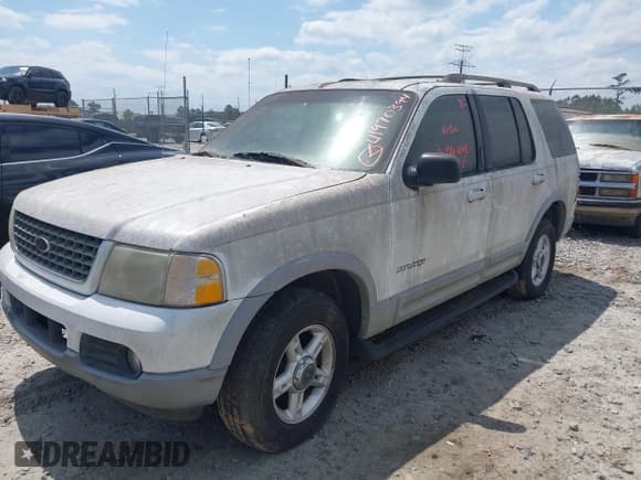 ✅ 2002 Ford Explorer XLT • VIN: 1FMZU63K32UD23218 • Lot: 41970394. Wystawiony na IAAI z przebiegiem 219 628 mil. Bezpłatny archiwum sprzedaży aukcyjnych z USA i szczegółowy raport historii pojazdu na DreamBid. Zdjęcie 2.
