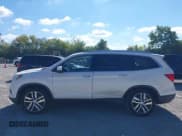 ✅ 2017 Honda Pilot Elite • VIN: 5FNYF6H08HB105293 • Lot: 43451540. Listed on IAAI with 94,862 mi. Free auction sales archive from the USA and detailed vehicle history report at DreamBid. Image 15.