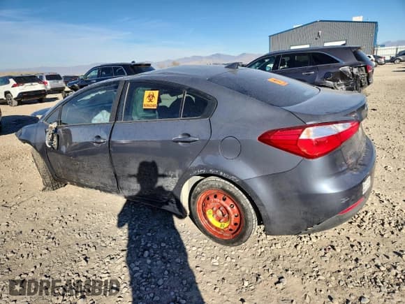 ✅ 2016 Kia Forte LX • VIN: KNAFX4A62G5507203 • Лот: 90130195. Опубликован ранее на Copart с пробегом Не указан. Бесплатный доступ к архиву аукционных продаж из США и подробный отчёт об истории автомобиля на DreamBid. Изображение 2.