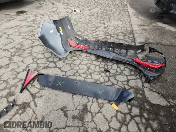 ✅ 2024 Kia Sportage SX-Prestige • VIN: 5XYK5CDF3RG180253 • Lot: 86682265. Wystawiony na Copart z przebiegiem 11 341 mil. Bezpłatny archiwum sprzedaży aukcyjnych z USA i szczegółowy raport historii pojazdu na DreamBid. Zdjęcie 13.