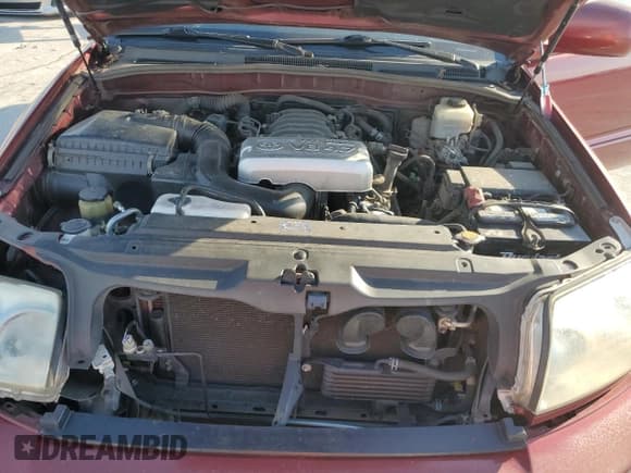 ✅ 2005 Toyota 4Runner SR5 Sport • VIN: JTEBT14R658020661 • Lot: 84729365. Listed on Copart with 186,754 mi. Free auction sales archive from the USA and detailed vehicle history report at DreamBid. Image 12.