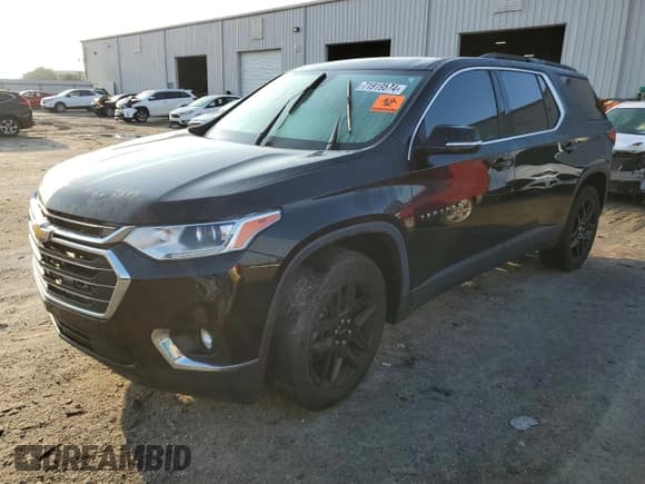 ✅ 2020 Chevrolet Traverse LT Cloth • VIN: 1GNERGKW0LJ249684 • Lot: 71919574. Wystawiony na Copart z przebiegiem 31 675 mil. Bezpłatny archiwum sprzedaży aukcyjnych z USA i szczegółowy raport historii pojazdu na DreamBid. Zdjęcie 1.