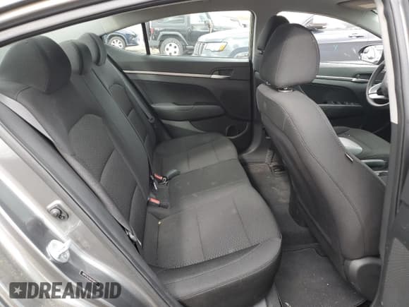 ✅ 2019 Hyundai Elantra SE • VIN: 5NPD74LF6KH439567 • Lot: 90801055. Listed on Copart with 40,650 mi. Free auction sales archive from the USA and detailed vehicle history report at DreamBid. Image 10.