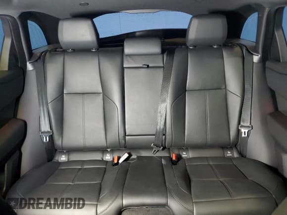 ✅ 2025 Land Rover Range Rover Velar Dynamic SE • VIN: SALYL2EX2SA810151 • Lot: 67719005. Listed on Copart with 14,527 mi. Free auction sales archive from the USA and detailed vehicle history report at DreamBid. Image 10.