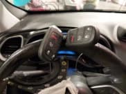 ✅ 2021 Jeep Renegade Latitude • VIN: ZACNJDBBXMPM57307 • Lot: 43566063. Wystawiony na IAAI z przebiegiem 68 084 mil. Bezpłatny archiwum sprzedaży aukcyjnych z USA i szczegółowy raport historii pojazdu na DreamBid. Zdjęcie 11.