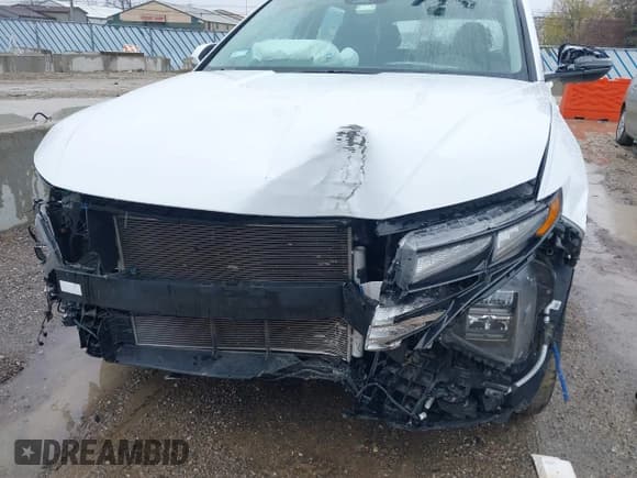 ✅ 2022 Hyundai Tucson SE • VIN: 5NMJACAE2NH086464 • Lot: 39118076. Wystawiony na IAAI z przebiegiem 45 292 mil. Bezpłatny archiwum sprzedaży aukcyjnych z USA i szczegółowy raport historii pojazdu na DreamBid. Zdjęcie 6.