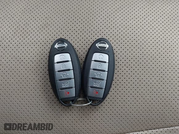 ✅ 2020 Nissan Rogue S • VIN: 5N1AT2MT9LC757697 • Лот: 43749350. Опубликован ранее на IAAI с пробегом 34 004 миль. Бесплатный доступ к архиву аукционных продаж из США и подробный отчёт об истории автомобиля на DreamBid. Изображение 11.