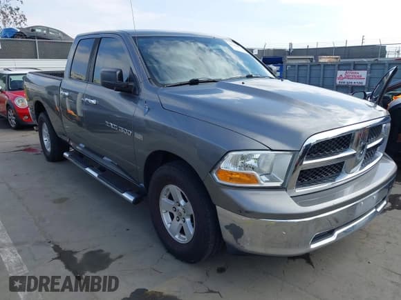 ✅ 2011 Ram 1500 Big Horn • VIN: 1D7RB1GT4BS526717 • Lot: 43641577. Wystawiony na IAAI z przebiegiem 123 458 mil. Bezpłatny archiwum sprzedaży aukcyjnych z USA i szczegółowy raport historii pojazdu na DreamBid. Zdjęcie 1.