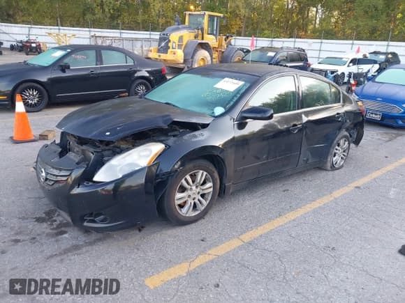 ✅ 2010 Nissan Altima S • VIN: 1N4AL2APXAN415825 • Lot: 43272409. Wystawiony na IAAI z przebiegiem 251 009 mil. Bezpłatny archiwum sprzedaży aukcyjnych z USA i szczegółowy raport historii pojazdu na DreamBid. Zdjęcie 2.
