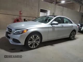 ✅ 2016 Mercedes-Benz C 300 • VIN: 55SWF4KB2GU176816 • Lot: 92441745. Wystawiony na Copart z przebiegiem 78 383 mil. Bezpłatny archiwum sprzedaży aukcyjnych z USA i szczegółowy raport historii pojazdu na DreamBid. Zdjęcie 1.