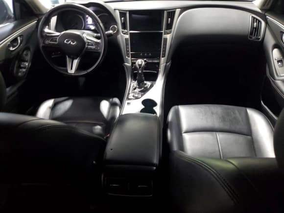 ✅ 2021 Infiniti Q50 Luxe • VIN: JN1EV7BR2MM752036 • Lot: 85521705. Listed on Copart with 62,364 mi. Free auction sales archive from the USA and detailed vehicle history report at DreamBid. Image 8.