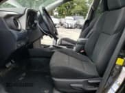 ✅ 2018 Toyota RAV4 XLE • VIN: 2T3RFREV0JW793182 • Lot: 68001845. Wystawiony na Copart z przebiegiem 156 771 mil. Bezpłatny archiwum sprzedaży aukcyjnych z USA i szczegółowy raport historii pojazdu na DreamBid. Zdjęcie 7.