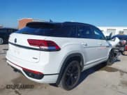 ✅ 2020 Volkswagen Atlas SE • VIN: 1V26E2CA1LC224018 • Lot: 41483941. Wystawiony na IAAI z przebiegiem 23 983 mil. Bezpłatny archiwum sprzedaży aukcyjnych z USA i szczegółowy raport historii pojazdu na DreamBid. Zdjęcie 4.