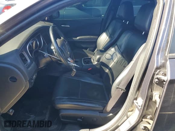 ✅ 2015 Dodge Charger RT • VIN: 2C3CDXCT8FH925652 • Лот: 80471725. Опубликован ранее на Copart с пробегом 106 030 миль. Бесплатный доступ к архиву аукционных продаж из США и подробный отчёт об истории автомобиля на DreamBid. Изображение 7.