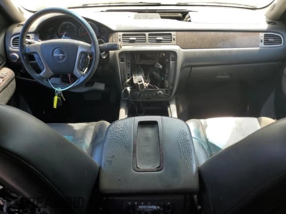 ✅ 2013 GMC Yukon XL Denali • VIN: 1GKS1MEF8DR357037 • Lot: 69323895. Listed on Copart with 210,376 mi. Free auction sales archive from the USA and detailed vehicle history report at DreamBid. Image 8.