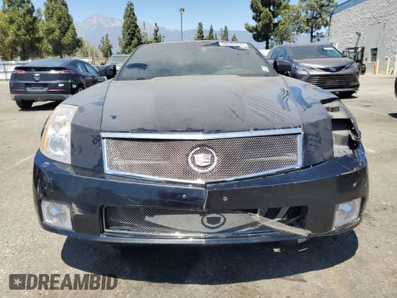 ✅ 2006 Cadillac XLR-V • VIN: 1G6YX36D565603678 • Lot: 68793655. Wystawiony na Copart z przebiegiem 35 616 mil. Bezpłatny archiwum sprzedaży aukcyjnych z USA i szczegółowy raport historii pojazdu na DreamBid. Zdjęcie 5.