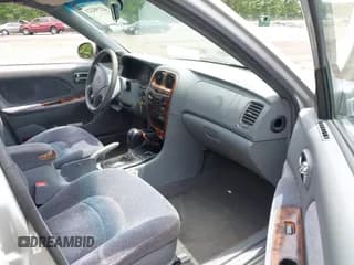 ✅ 2001 Hyundai Sonata GLS • VIN: KMHWF35V41A384371 • Lot: 42298223. Listed on IAAI with 149,284 mi. Free auction sales archive from the USA and detailed vehicle history report at DreamBid. Image 5.