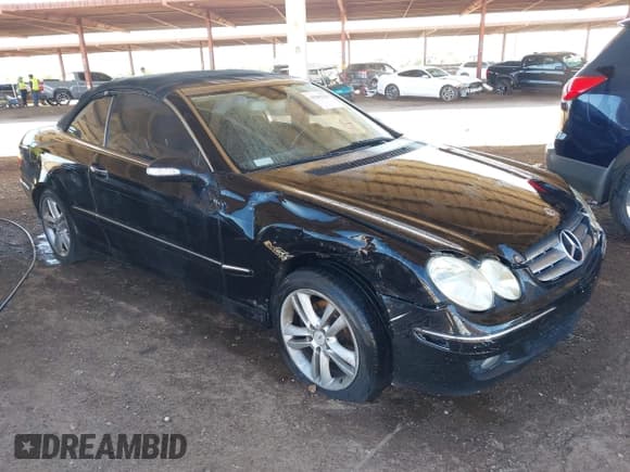 ✅ 2007 Mercedes-Benz CLK 350 • VIN: WDBTK56F97T075450 • Lot: 43282536. Listed on IAAI with 111,381 mi. Free auction sales archive from the USA and detailed vehicle history report at DreamBid. Image 1.