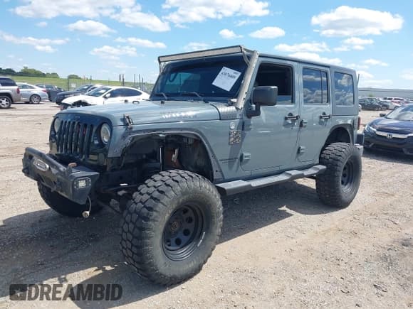 ✅ 2015 Jeep Wrangler Unlimited Sport • VIN: 1C4BJWDG1FL662600 • Lot: 43076009. Wystawiony na IAAI z przebiegiem 156 918 mil. Bezpłatny archiwum sprzedaży aukcyjnych z USA i szczegółowy raport historii pojazdu na DreamBid. Zdjęcie 2.