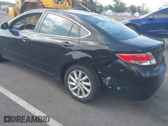 ✅ 2011 Mazda 6 i Touring • VIN: 1YVHZ8CH0B5M04991 • Lot: 42668888. Wystawiony na IAAI z przebiegiem 146 389 mil. Bezpłatny archiwum sprzedaży aukcyjnych z USA i szczegółowy raport historii pojazdu na DreamBid. Zdjęcie 6.
