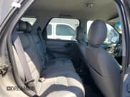 ✅ 2005 Ford Escape XLT • VIN: 1FMYU03155KB11291 • Lot: 52246495. Listed on Copart with Not provided. Free auction sales archive from the USA and detailed vehicle history report at DreamBid. Image 10.