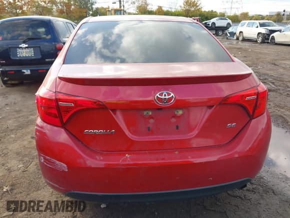 ✅ 2018 Toyota Corolla SE • VIN: 5YFBURHE1JP794967 • Lot: 43612623. Listed on IAAI with 110,191 mi. Free auction sales archive from the USA and detailed vehicle history report at DreamBid. Image 17.