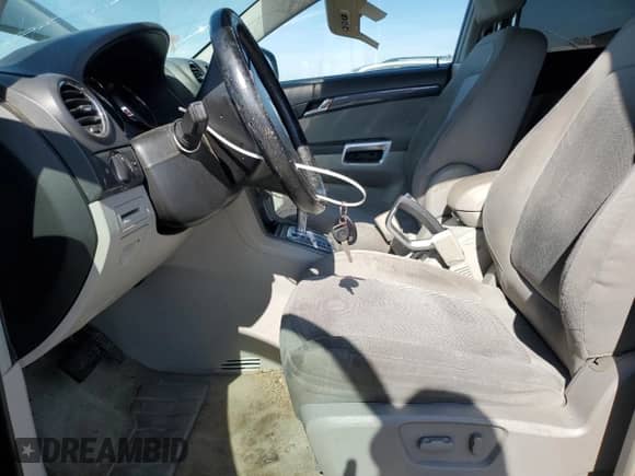 2008 Saturn VUE XE z VIN 3GSCL33P28S593822, wystawiony jako Copart lot #46295285 z przebiegiem 212 151 mil mil oraz Szkoda całkowita • Salvage title. Historia ofert i sprzedaży dostępna na DreamBid. Obrazek 7.