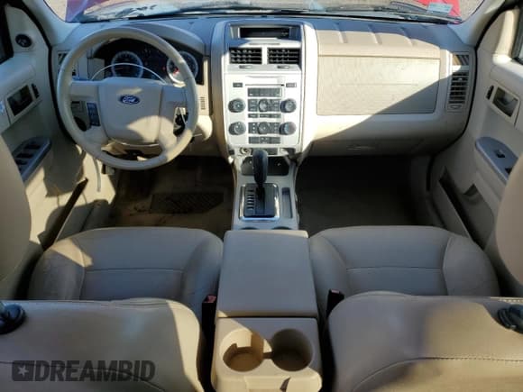 ✅ 2008 Ford Escape XLT • VIN: 1FMCU93128KD75409 • Лот: 82566595. Опубликован ранее на Copart с пробегом 125 647 миль. Бесплатный доступ к архиву аукционных продаж из США и подробный отчёт об истории автомобиля на DreamBid. Изображение 8.