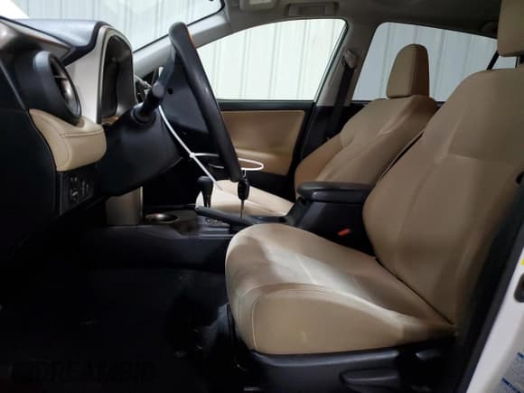 ✅ 2014 Toyota RAV4 XLE • VIN: JTMRFREV2ED072042 • Lot: 92825885. Wystawiony na Copart z przebiegiem 134 819 mil. Bezpłatny archiwum sprzedaży aukcyjnych z USA i szczegółowy raport historii pojazdu na DreamBid. Zdjęcie 7.