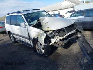 ✅ 2004 Toyota Land Cruiser • VIN: JTEHT05J142065683 • Lot: 42040138. Listed on IAAI with 241,827 mi. Free auction sales archive from the USA and detailed vehicle history report at DreamBid. Image 1.