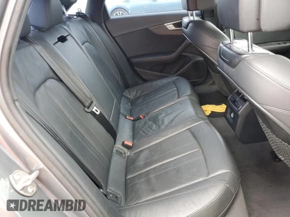 ✅ 2018 Audi A4 Premium Plus • VIN: WAULMAF44JA225807 • Lot: 81559695. Wystawiony na Copart z przebiegiem 72 070 mil. Bezpłatny archiwum sprzedaży aukcyjnych z USA i szczegółowy raport historii pojazdu na DreamBid. Zdjęcie 10.