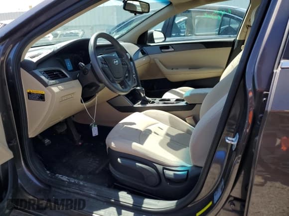 ✅ 2017 Hyundai Sonata SE • VIN: 5NPE24AF7HH535173 • Lot: 48020163. Listed on Copart with 78,059 mi. Free auction sales archive from the USA and detailed vehicle history report at DreamBid. Image 7.