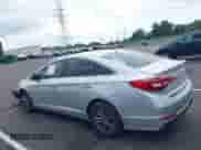 2016 Hyundai Sonata 2.4L z VIN 5NPE24AF1GH409129, wystawiony jako IAAI lot #42497240 z przebiegiem 228 574 mil mil oraz . Historia ofert i sprzedaży dostępna na DreamBid. Obrazek 14.