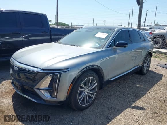 ✅ 2024 Cadillac LYRIQ Luxury • VIN: 1GYKPRRK7RZ122838 • Lot: 41958490. Listed on IAAI with Not provided. Free auction sales archive from the USA and detailed vehicle history report at DreamBid. Image 17.