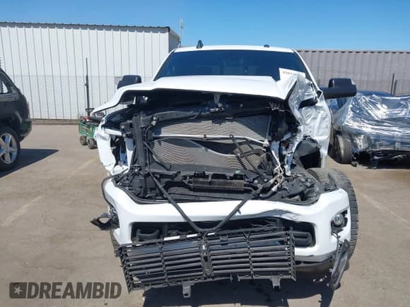 ✅ 2022 Ram 2500 Big Horn • VIN: 3C6UR5DL8NG143040 • Lot: 42853899. Wystawiony na IAAI z przebiegiem 65 775 mil. Bezpłatny archiwum sprzedaży aukcyjnych z USA i szczegółowy raport historii pojazdu na DreamBid. Zdjęcie 18.