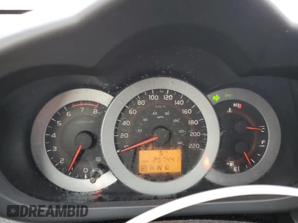 ✅ 2010 Toyota RAV4 Sport • VIN: 2T3RF4DV2AW035073 • Лот: 51461305. Опубликован ранее на Copart с пробегом 257 441 миль. Бесплатный доступ к архиву аукционных продаж из США и подробный отчёт об истории автомобиля на DreamBid. Изображение 9.