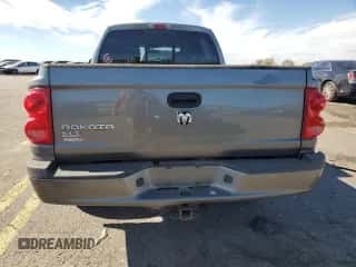 2007 Dodge Dakota SLT с VIN 1D7HW48K97S129387, выставлен на аукционе Copart как лот 74878664 с пробегом 137 525 миль миль и Списание • Salvage title. История ставок и продаж доступна на DreamBid. Изображение 6.