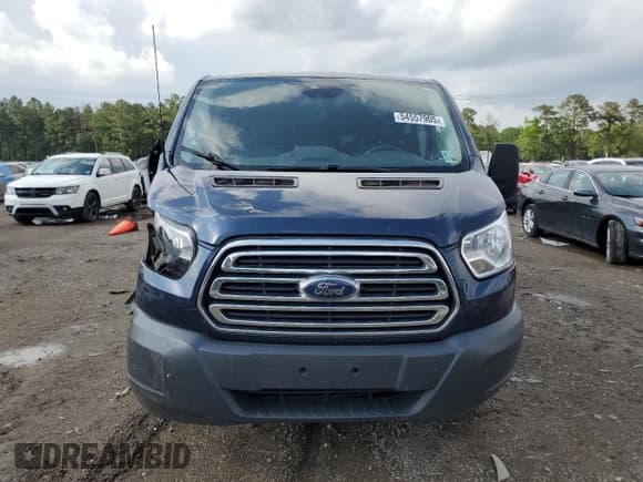✅ 2018 Ford Transit Passenger XL • VIN: 1FBZX2YG2JKB39878 • Lot: 54557905. Wystawiony na Copart z przebiegiem 132 974 mil. Bezpłatny archiwum sprzedaży aukcyjnych z USA i szczegółowy raport historii pojazdu na DreamBid. Zdjęcie 5.
