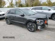 ✅ 2024 Kia Niro Wind • VIN: KNDCR3L16R5114500 • Lot: 89858725. Wystawiony na Copart z przebiegiem 27 774 mil. Bezpłatny archiwum sprzedaży aukcyjnych z USA i szczegółowy raport historii pojazdu na DreamBid. Zdjęcie 4.