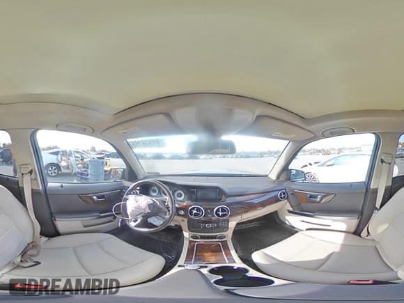 ✅ 2015 Mercedes-Benz GLK 350 • VIN: WDCGG8JB2FG358638 • Lot: 91596165. Wystawiony na Copart z przebiegiem 107 105 mil. Bezpłatny archiwum sprzedaży aukcyjnych z USA i szczegółowy raport historii pojazdu na DreamBid. Zdjęcie 14.